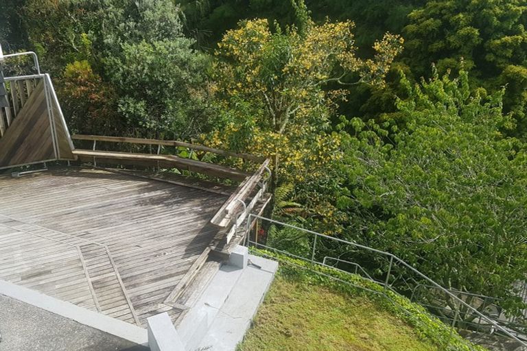 Photo of property in 61 Bleakhouse Road, Howick, Auckland, 2014