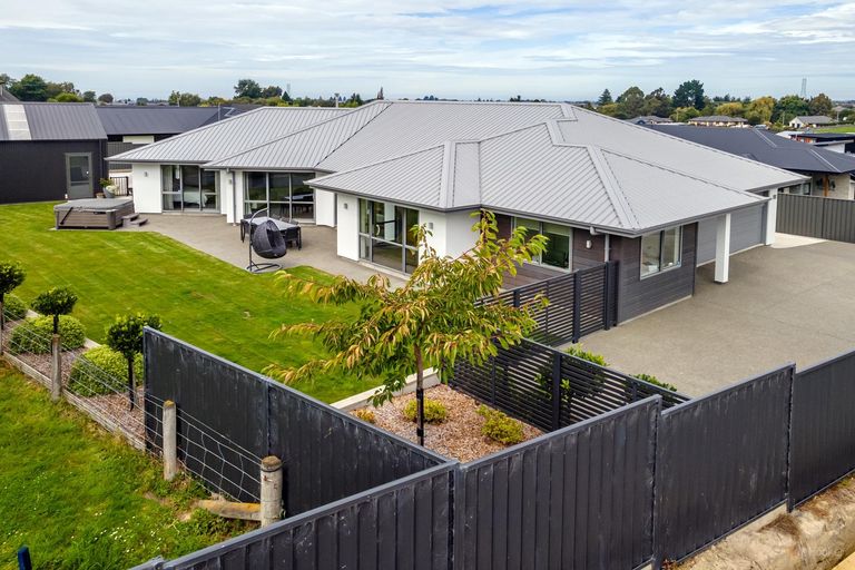 Photo of property in 32 Meadowstone Street, Gleniti, Timaru, 7910