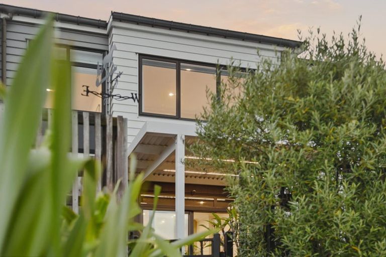 Photo of property in 11b Nellie Drive, Kumeu, 0810