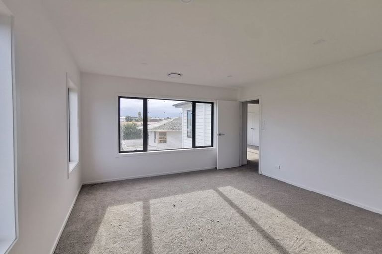 Photo of property in 296a Bucklands Beach Road, Bucklands Beach, Auckland, 2012