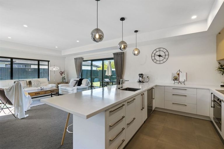 Photo of property in 8 Bronco Drive, Aidanfield, Christchurch, 8025