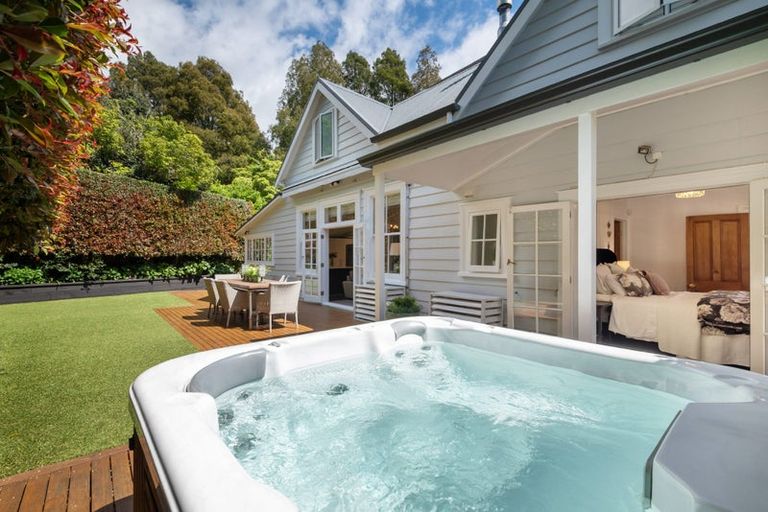 Photo of property in 1/12a Moore Street, Hillcrest, Auckland, 0627