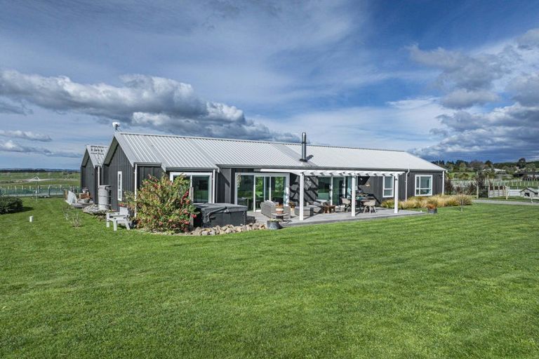 Photo of property in Piritu, 56 Riverview Lane, Maraekakaho, Hastings, 4171