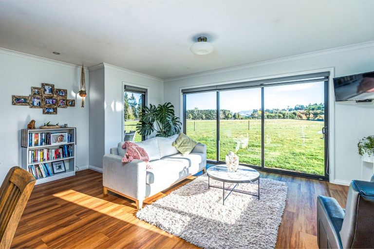 Photo of property in 16 Oak Street, Orari, Geraldine, 7992