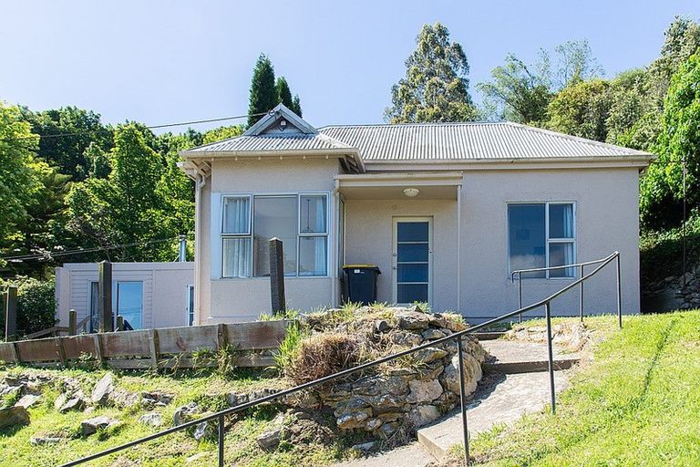 Photo of property in 159 Ravensbourne Road, Ravensbourne, Dunedin, 9022