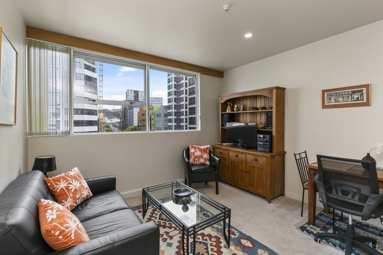 Photo of property in Regency Apartments, 5e/49 Manners Street, Te Aro, Wellington, 6011