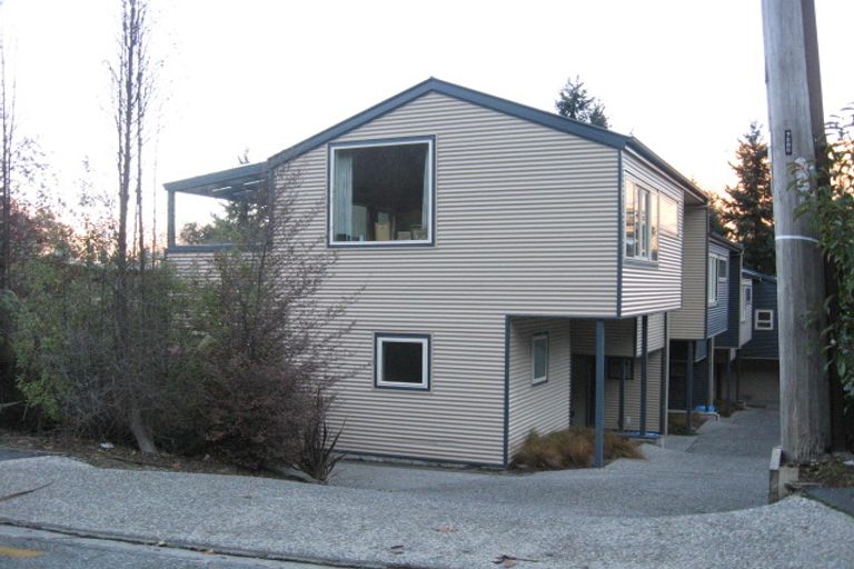 Photo of property in 4/96 Thompson Street, Queenstown, 9300