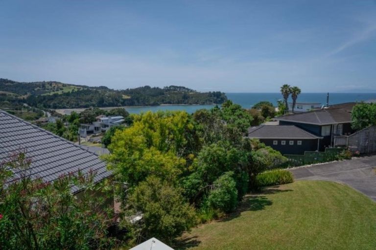 Photo of property in 7 Sykes Avenue, Hatfields Beach, Orewa, 0931