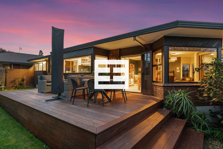 Photo of property in 1 Ruamoana Place, Omokoroa, 3114