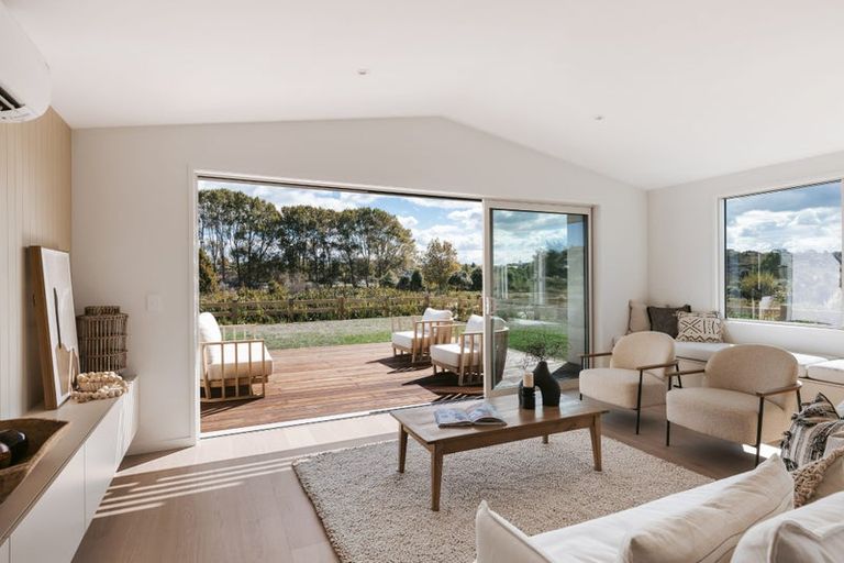 Photo of property in 60 Saint Pauls Drive, Brookfield, Tauranga, 3110