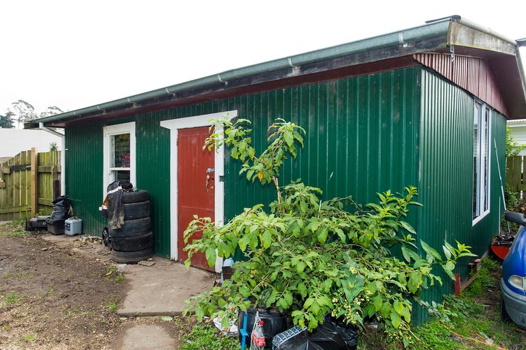 Photo of property in 42 Parau Street, Kaiti, Gisborne, 4010