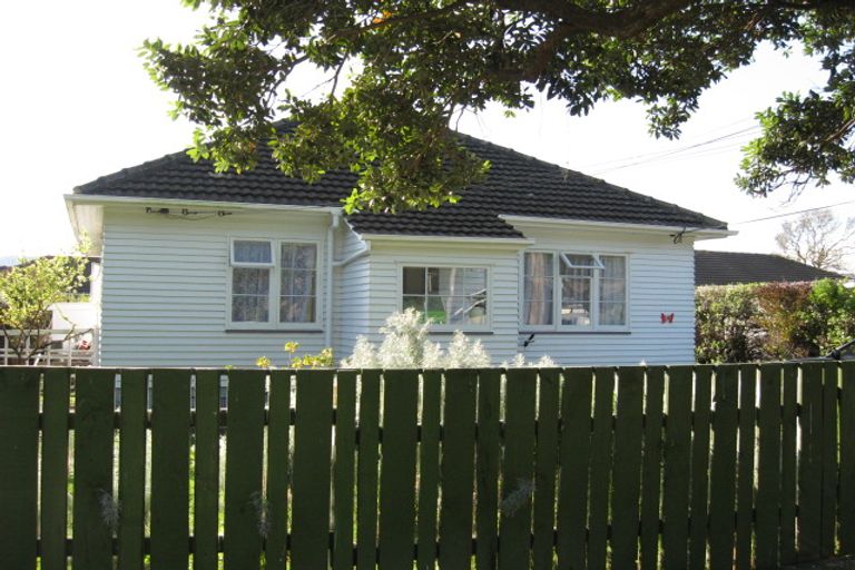Photo of property in 19 Bauchop Road, Waterloo, Lower Hutt, 5011