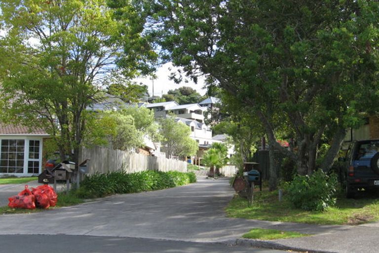 Photo of property in 2/613 East Coast Road, Milford, Auckland, 0620