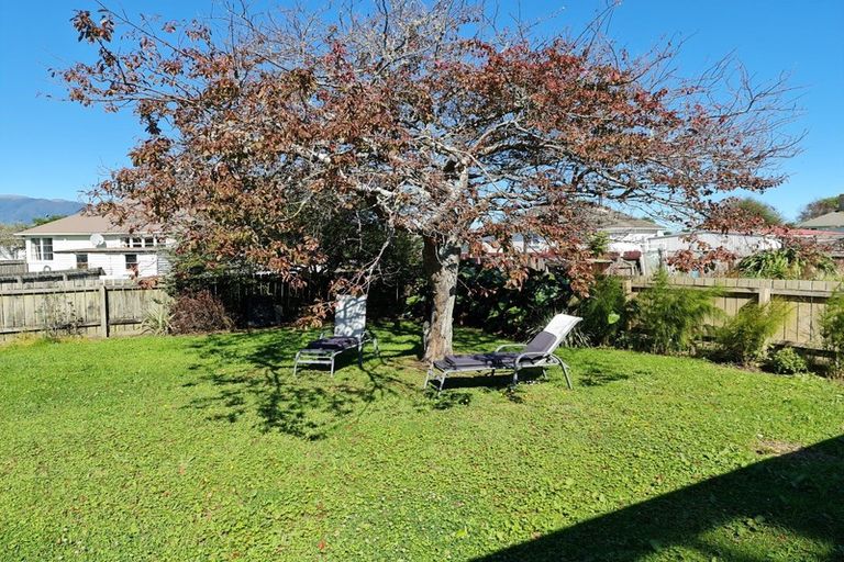 Photo of property in 54 Fonblanque Street, Westport, 7825