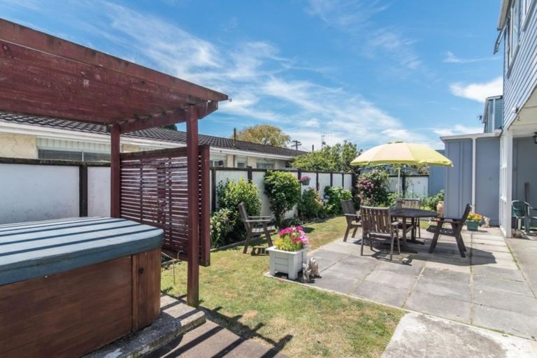 Photo of property in 24b Mahana Road, Paraparaumu Beach, Paraparaumu, 5032