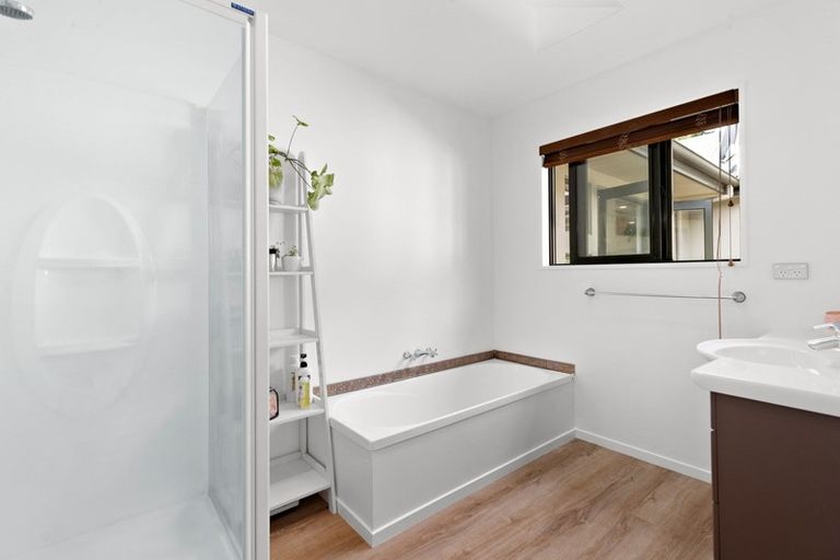 Photo of property in 689 Aubrey Road, Albert Town, Wanaka, 9305