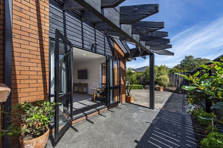Photo of property in 65 Palmers Road, New Brighton, Christchurch, 8083