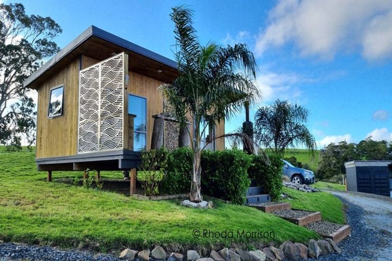 Photo of property in 41 Minnie Casey Rise, Matakohe, 0593