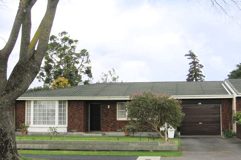 Photo of property in 48 Elmira Avenue, Hokowhitu, Palmerston North, 4410