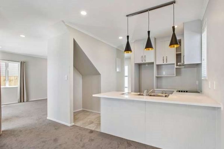 Photo of property in 35 Bellbird Street, Papakura, 2110