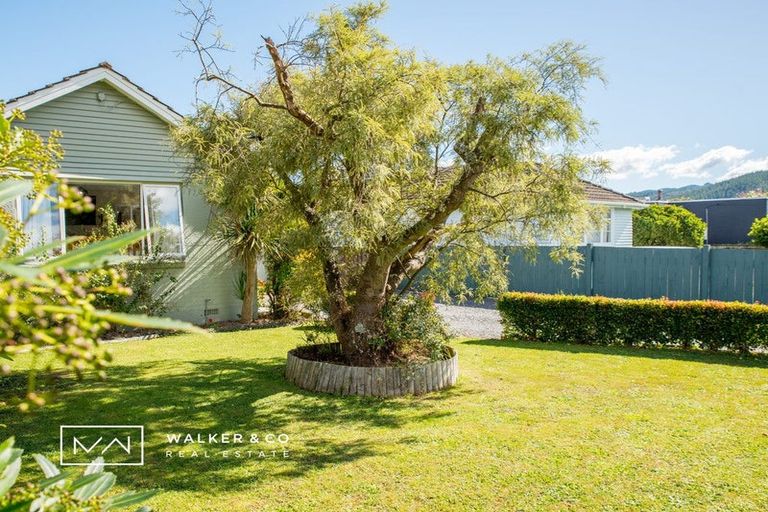 Photo of property in 31 Royal Street, Upper Hutt Central, Upper Hutt, 5018