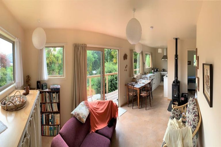 Photo of property in 5 Waikana Street, Broad Bay, Dunedin, 9014