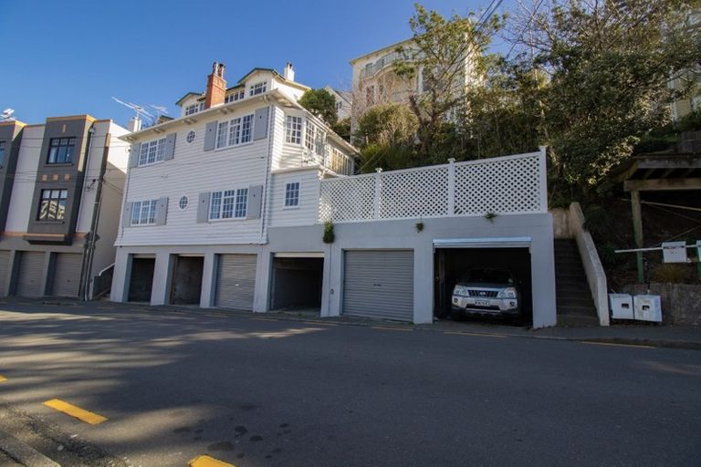 Photo of property in 22a Clifton Terrace, Kelburn, Wellington, 6012