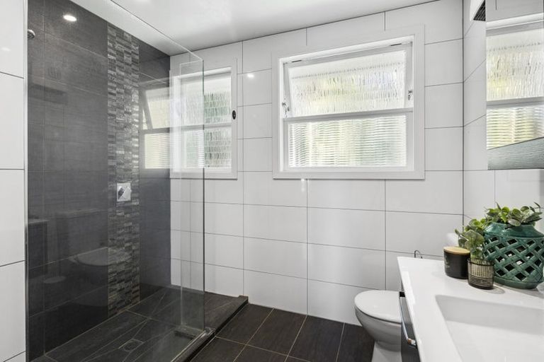 Photo of property in 35a Kinghorne Street, Strathmore Park, Wellington, 6022