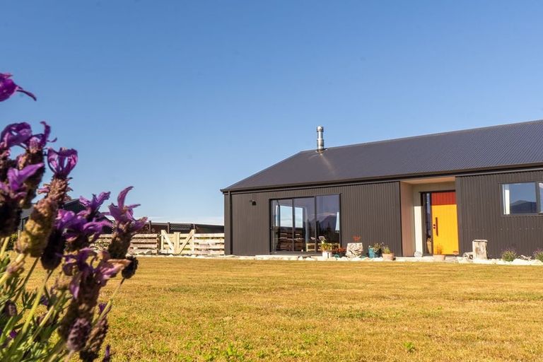Photo of property in 1 Tussock Crescent, Twizel, 7901