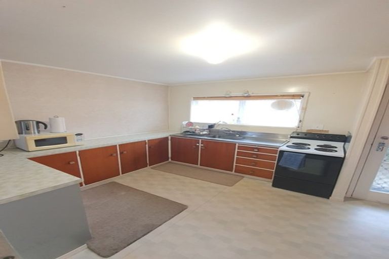 Photo of property in 1/58 East Street, Papakura, 2110