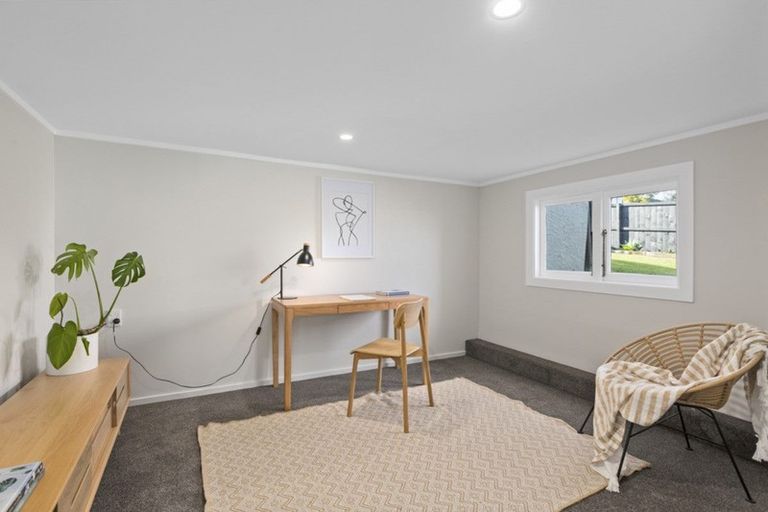 Photo of property in 41 Parker Avenue, New Lynn, Auckland, 0600