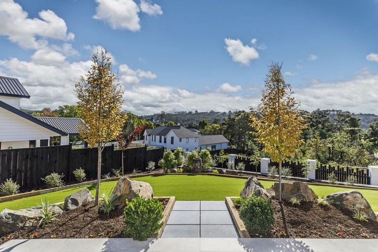 Photo of property in 11 Henry Blyth Lane, Greenhithe, Auckland, 0632