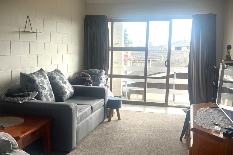 Photo of property in 30a Puhinui Road, Manukau, Auckland, 2104