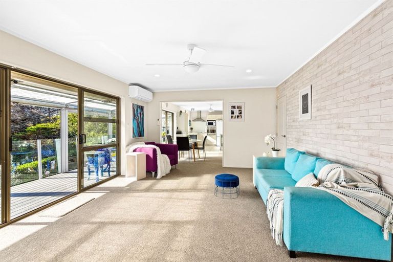 Photo of property in 2/160 Stapleford Crescent, Browns Bay, Auckland, 0630