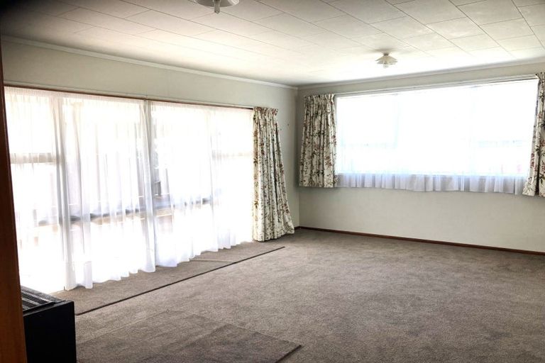 Photo of property in 79a Blake Street, Waitara, 4320