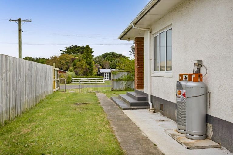 Photo of property in 43 Fox Street, Opunake, 4616