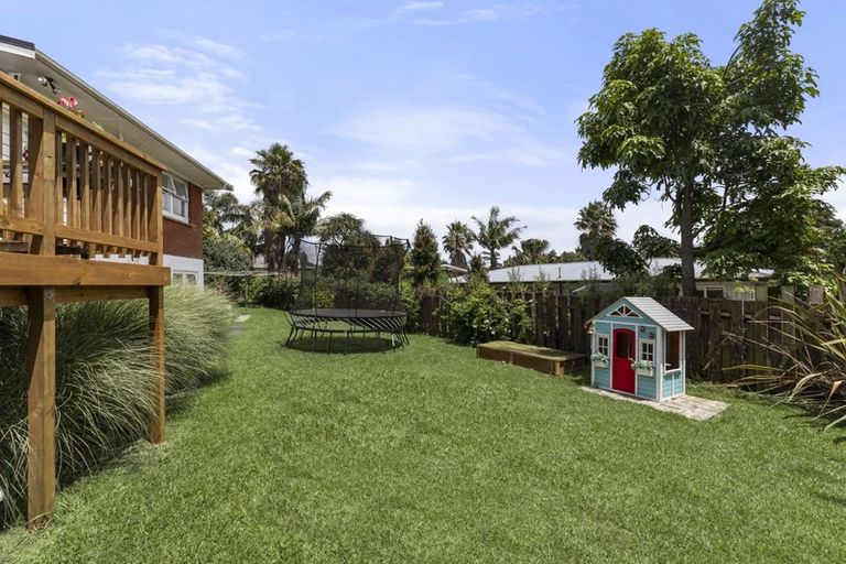 Photo of property in 9 Cardiff Street, Pukekohe, 2120