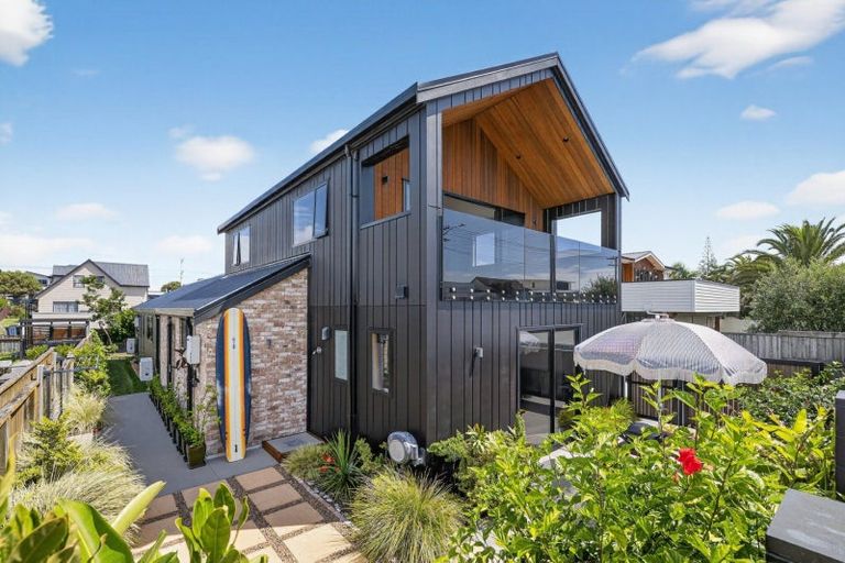 Photo of property in 8 Motiti Road, Papamoa Beach, Papamoa, 3118