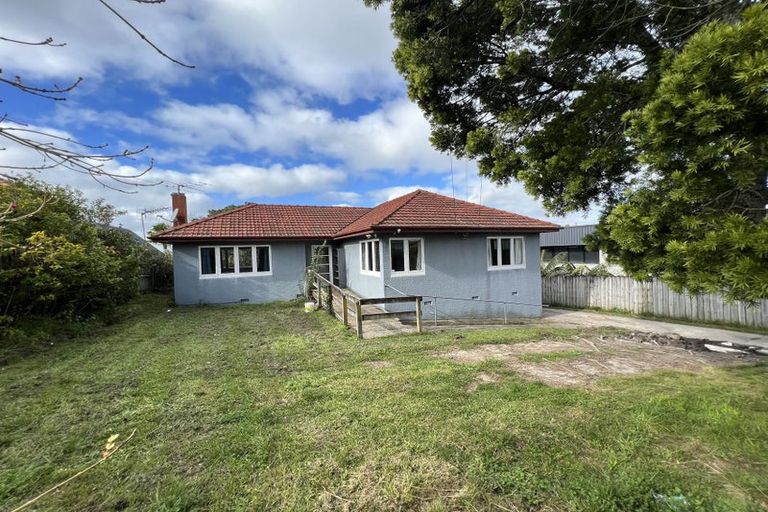 Photo of property in 2/5 Forrest Road, Milford, Auckland, 0620