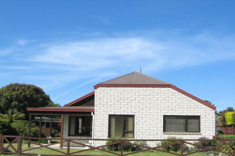 Photo of property in 1/24 Westfield Avenue, Templeton, Christchurch, 8042