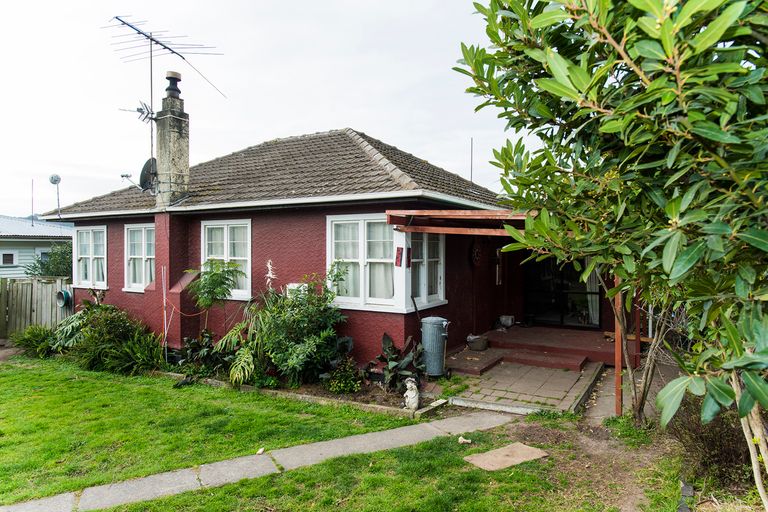 Photo of property in 42 Parau Street, Kaiti, Gisborne, 4010