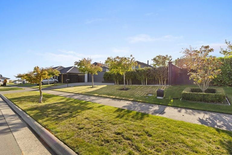 Photo of property in 102 Ledbury Drive, Rolleston, 7615
