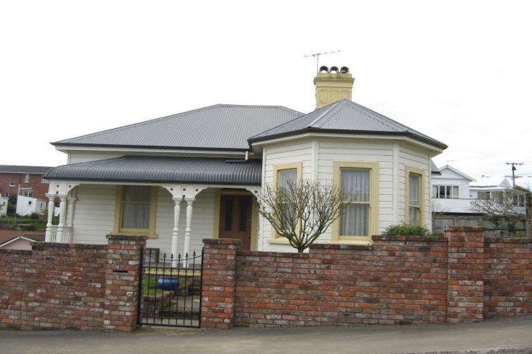 Photo of property in 1 Victoria Road, New Plymouth, 4310