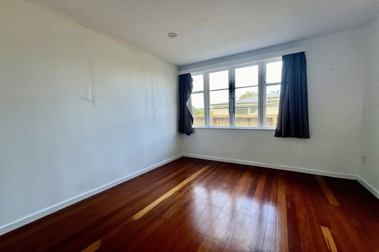 Photo of property in 6a Onewa Road, Northcote Point, Auckland, 0627