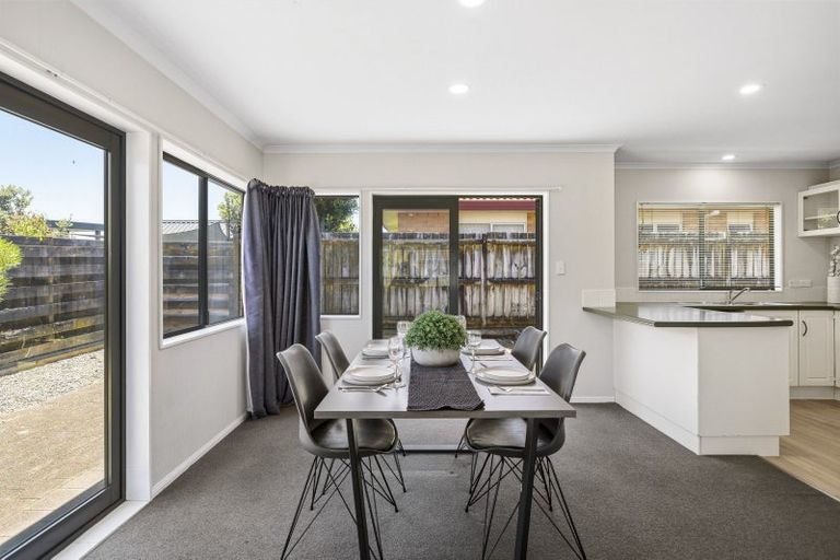 Photo of property in 53 Dalton Drive, Papamoa Beach, Papamoa, 3118