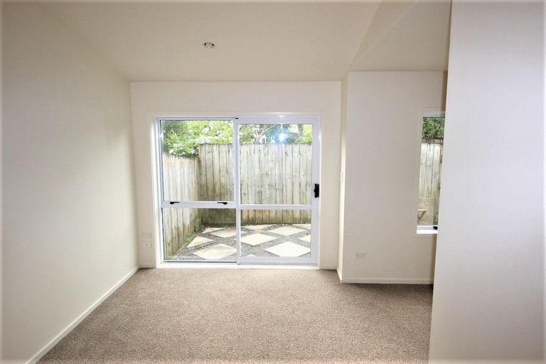 Photo of property in 17/30 John Jennings Drive, Oteha, Auckland, 0632