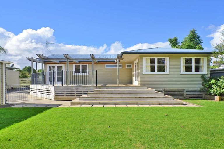 Photo of property in 16 Carr Street, Te Kamo, Whangarei, 0112