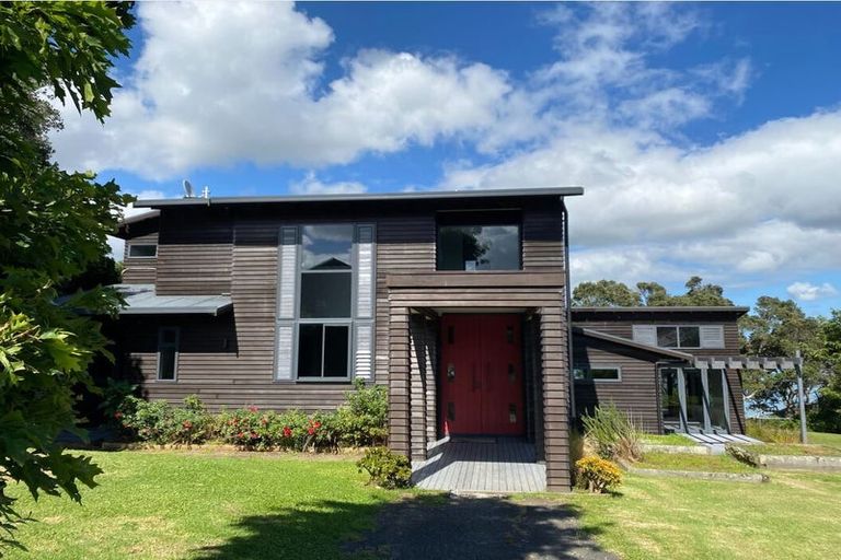 Photo of property in 68 Rame Road, Greenhithe, Auckland, 0632