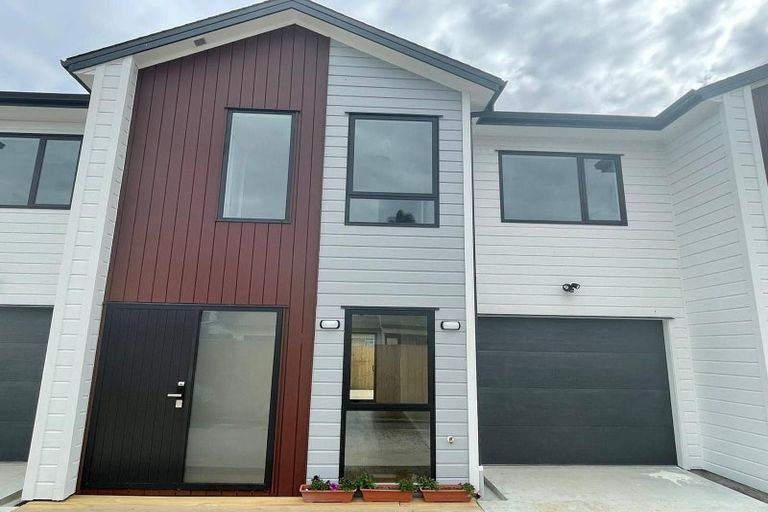 Photo of property in 3/29 Buckingham Crescent, Manukau, Auckland, 2025