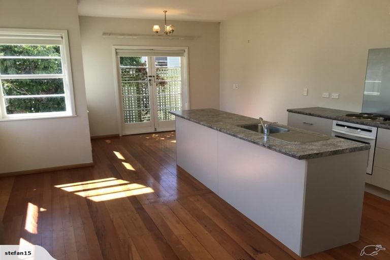 Photo of property in 5 Athlone Crescent, Boulcott, Lower Hutt, 5011